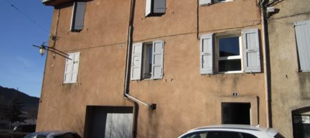 Maison de ville comprenant 3 appartements – m1759 – VEYNES